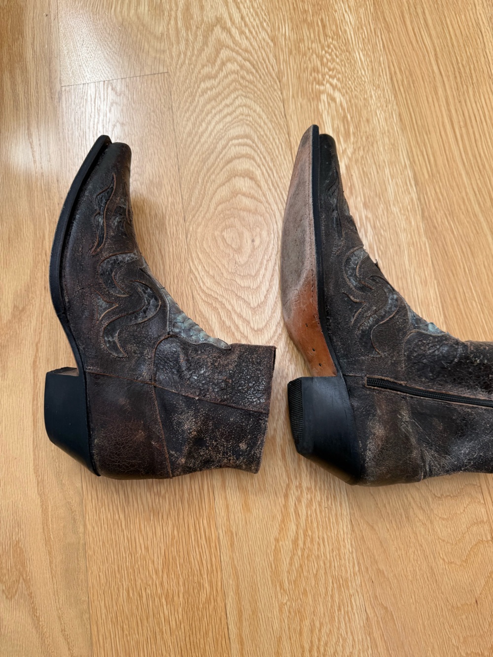 Sendra Men's Brown Western Ankle Boots with Teal Python Inlay, US Size 10 1/2 - Picture 6 of 11